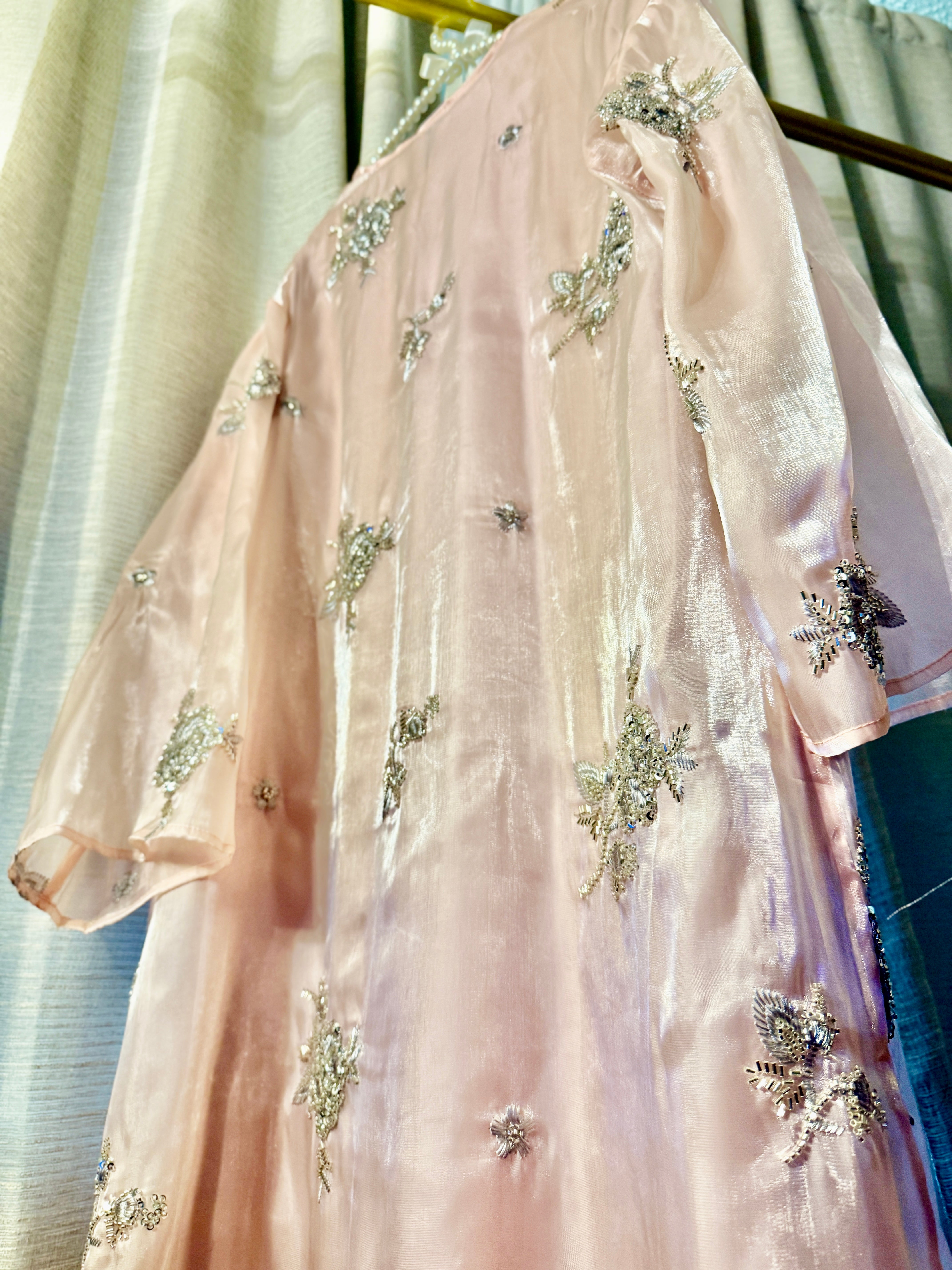Amirah Abaya — Soft Blush