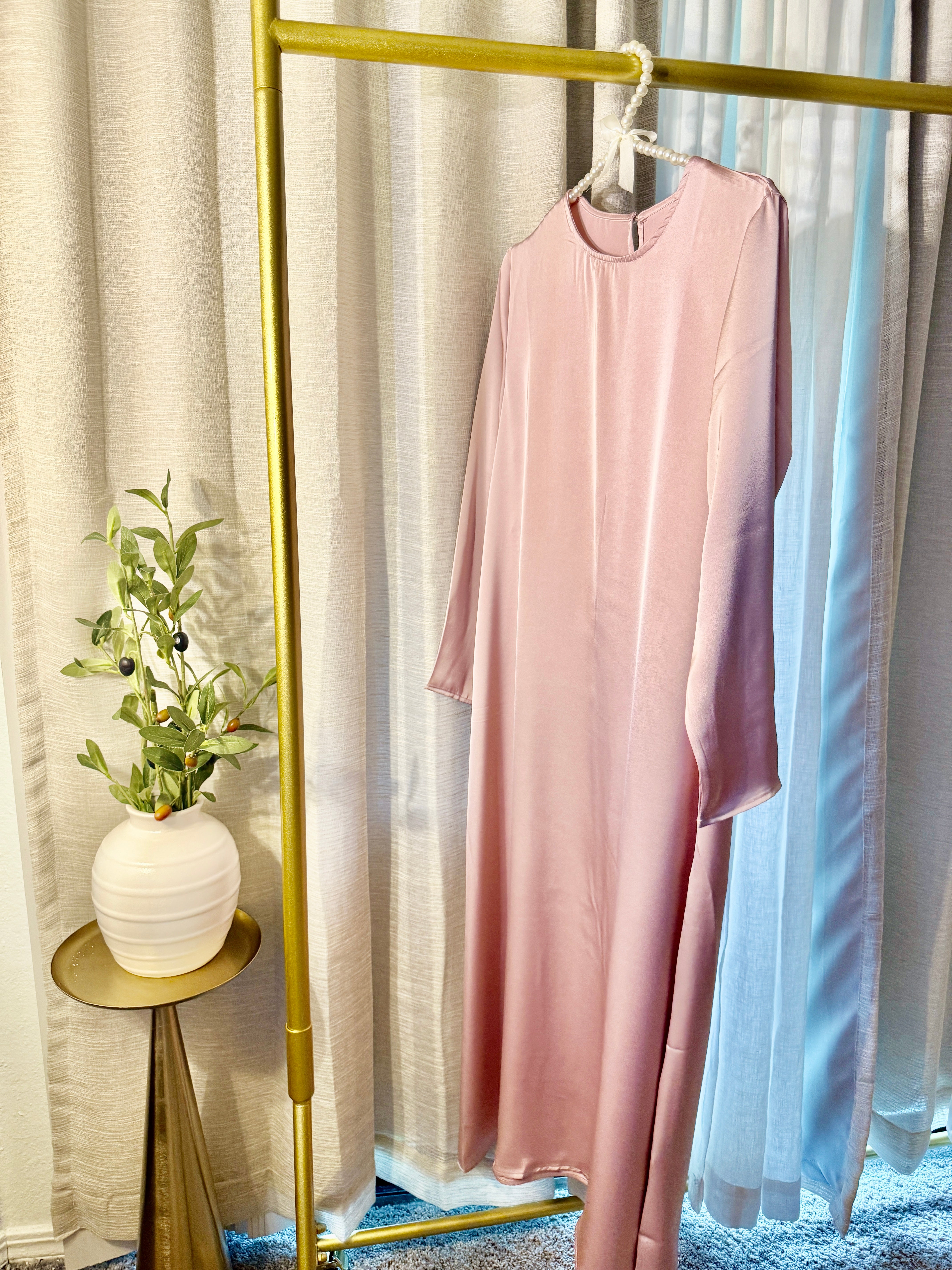 Amirah Abaya — Soft Blush